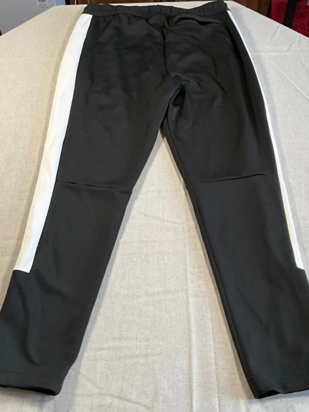Mens Jordan Dri Fit Black White Athletic Track Pant Joggers (Medium)